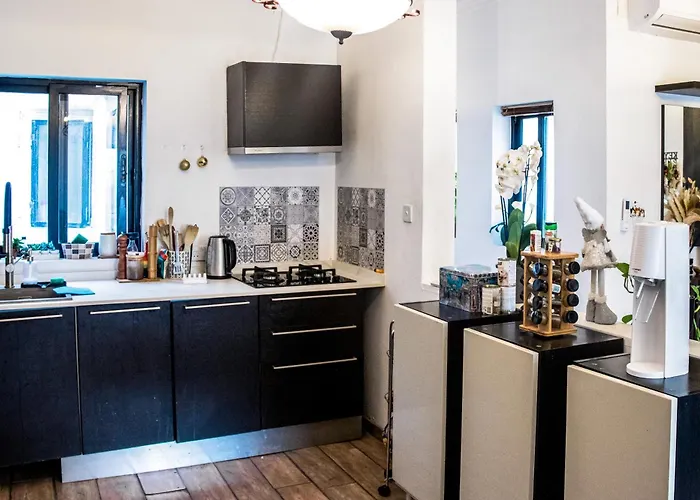 Lovely Private With Private Bathroom Δωμάτια σε οικογενειακή κατοικία