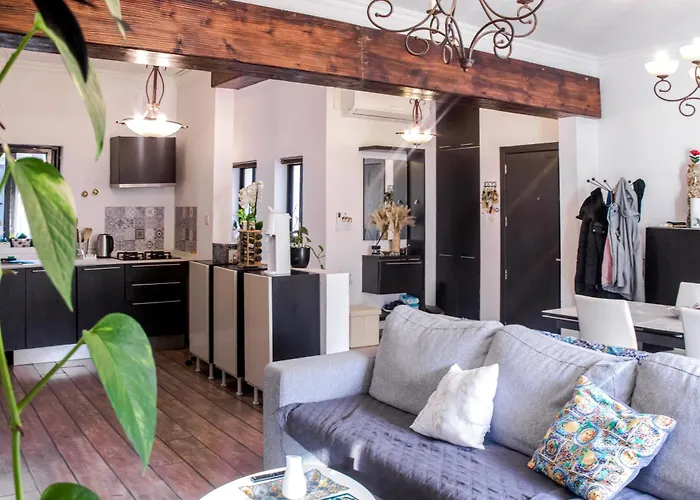 Lovely Private With Private Bathroom Is-Swatar